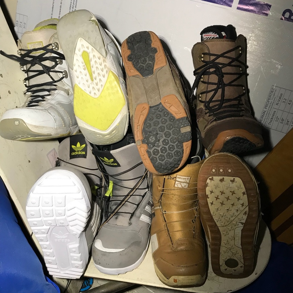 Women’s snowboard boots